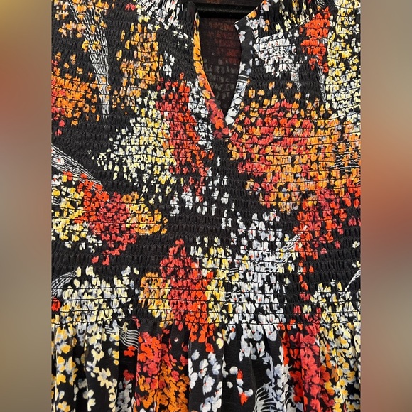 Anthropologie Akemi+Kim V-Neck Balloon Sleeve Floral Chiffon Smocked Top Size M - Picture 6 of 10